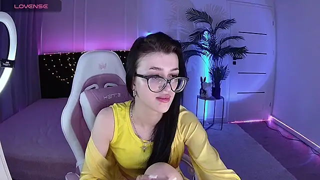 Ariella Me online show from 06/05/26, 06:52