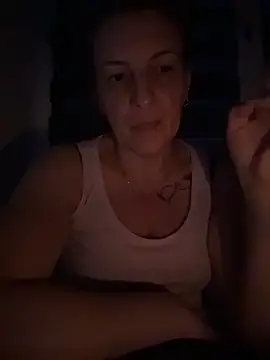 Hot-Milf4U online show from 06/08/26, 06:30