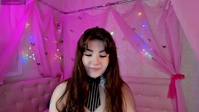 Snapshot of Victoria_Ecstasy chatting on 06/12/26, 10:03 Victoria Ecstasy online show from 06/12/26, 10:03