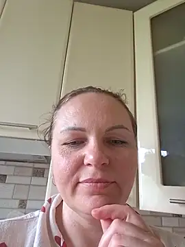 Snapshot of Meri_a chatting on 05/21/26, 08:21 Meri a online show from 05/21/26, 08:21