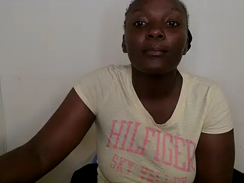sexyleah25 online show from 07/27/26, 08:27