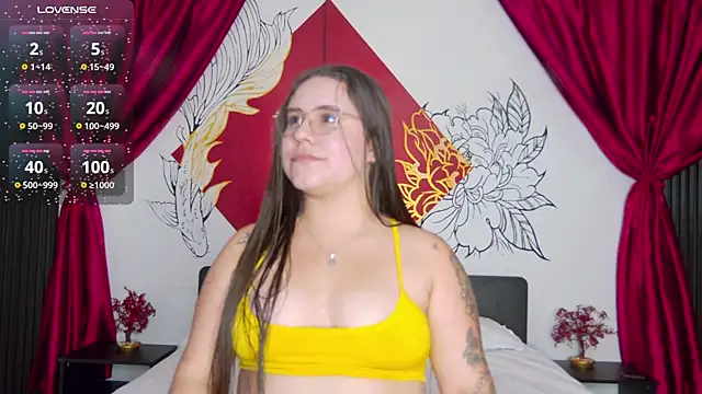 Snapshot of Lia_Avalon chatting on 06/10/26, 12:04 Lia Avalon online show from 06/10/26, 12:04
