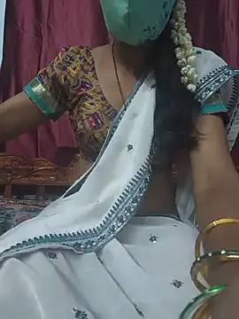 reshma124 online show from 07/28/26, 09:59