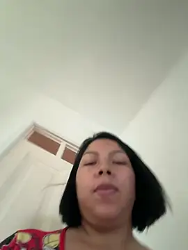 ISABELLA  LUNA online show from 07/03/26, 11:05