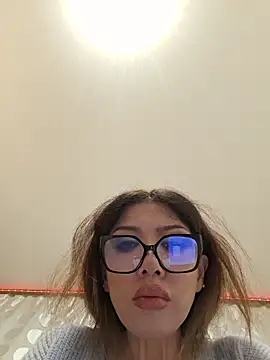 JessicaNichols  online show from 06/14/26, 12:07