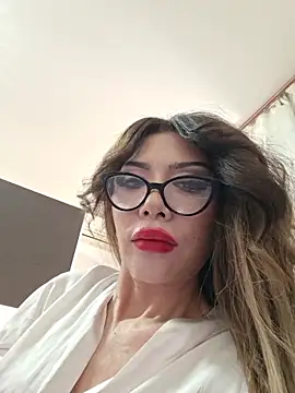 JessicaNichols  online show from 06/22/26, 09:39