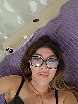JessicaNichols  online show from 07/03/26, 03:51
