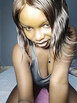 Snapshot of Sexymaurine chatting on 05/31/26, 08:43 Sexymaurine online show from 05/31/26, 08:43