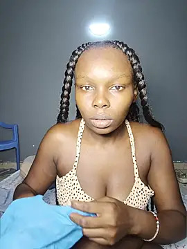 Snapshot of Sexymaurine chatting on 06/11/26, 04:38 Sexymaurine online show from 06/11/26, 04:38