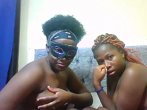Snapshot of Horny_ebonies chatting on 06/01/26, 06:04 Horny ebonies online show from 06/01/26, 06:04