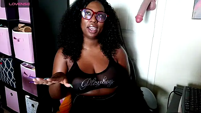 CyndyLouWho online show from 06/11/26, 05:55