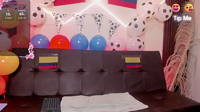 TaniaEyes online show from 06/10/26, 12:04