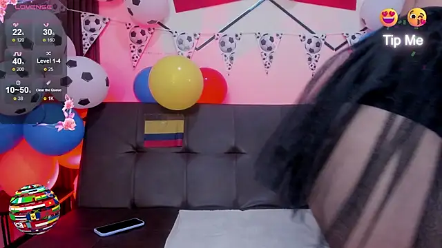 TaniaEyes online show from 06/19/26, 11:58