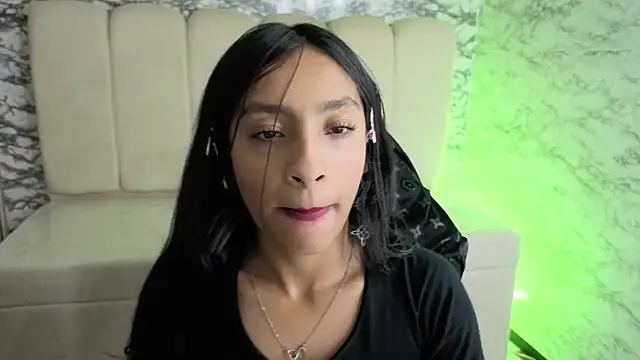 Adarasuri v online show from 06/11/26, 03:04