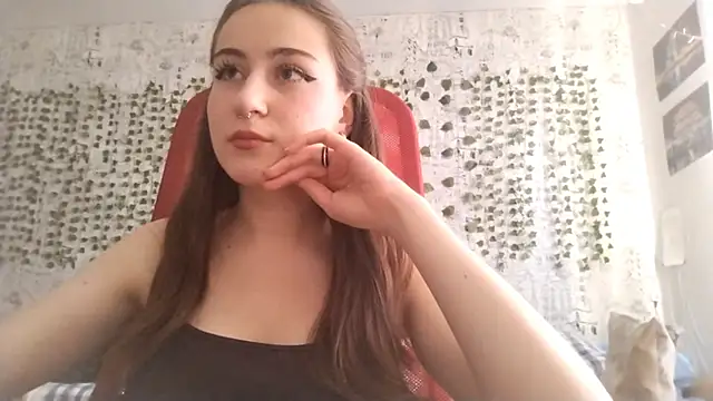 Snapshot of Pollykiss chatting on 06/29/26, 10:48 Pollykiss online show from 06/29/26, 10:48
