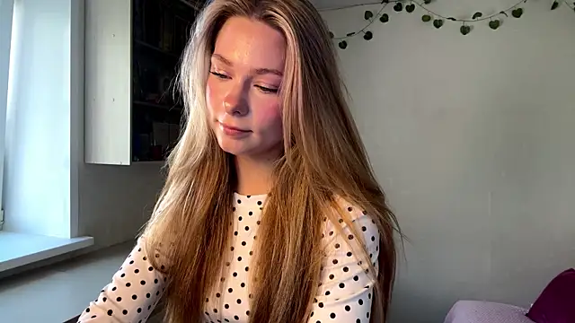 Snapshot of JulietFekete chatting on 05/31/26, 10:11 JulietFekete online show from 05/31/26, 10:11