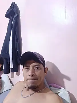 Snapshot of EryckSet chatting on 06/12/26, 03:11 EryckSet online show from 06/12/26, 03:11