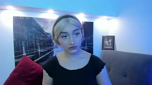 Nina-Mars online show from 06/22/26, 09:12