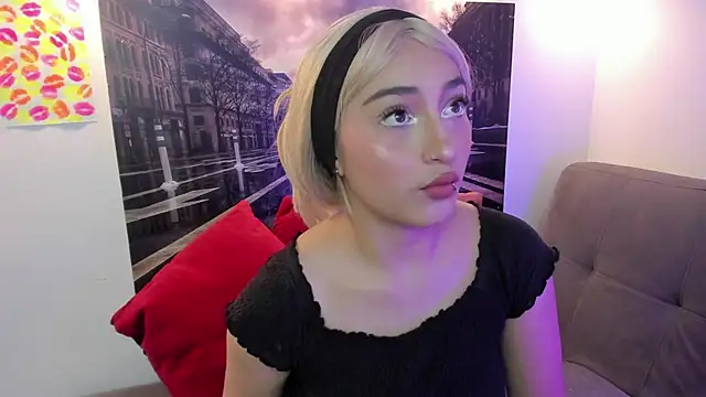 Nina-Mars online show from 06/23/26, 08:18