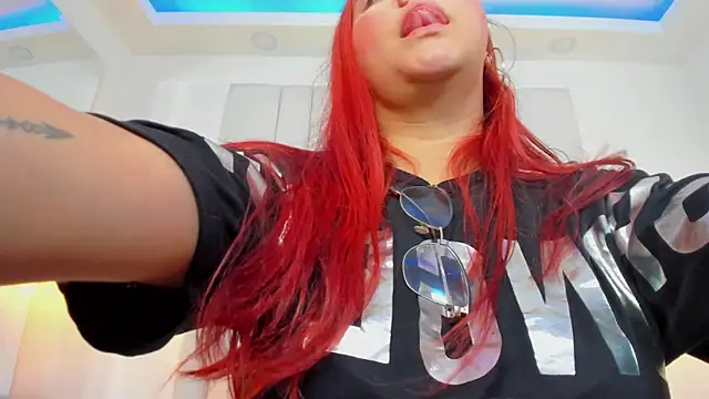 miia blumm online show from 06/15/26, 03:58