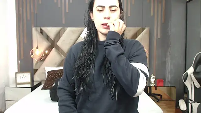 MartinaaFit online show from 07/25/26, 11:41