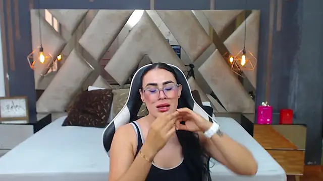 MartinaaFit online show from 07/28/26, 04:39