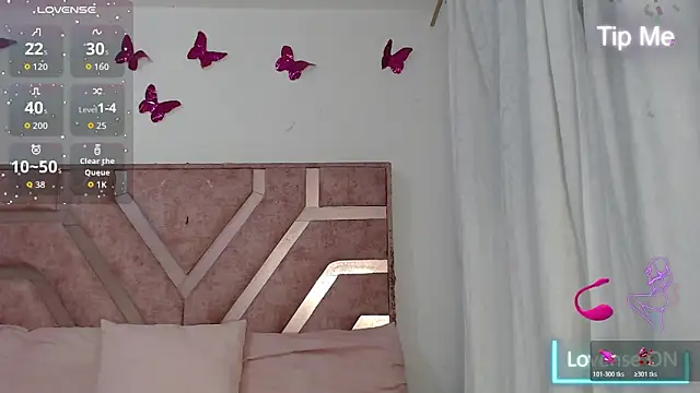 Snapshot of Angel-Hott_ chatting on 06/14/26, 03:30 Angel-Hott online show from 06/14/26, 03:30