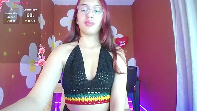 Snapshot of ashly_litlle chatting on 06/06/26, 03:44 ashly litlle online show from 06/06/26, 03:44
