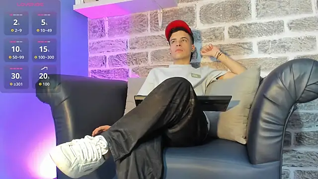 kevinn bluee online show from 05/22/26, 09:31