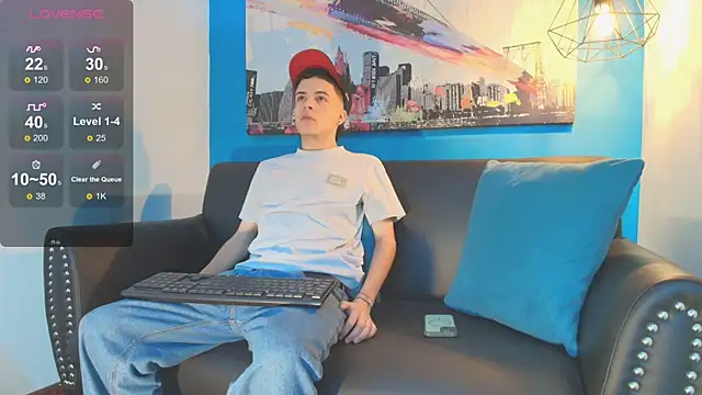 kevinn bluee online show from 06/07/26, 01:10