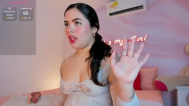 Isabella Rios  online show from 07/12/26, 11:34