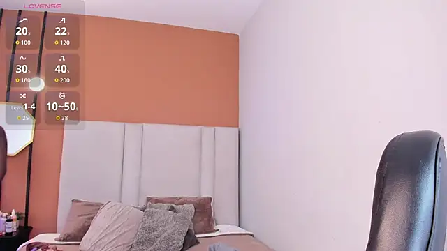 Mia boobs24 online show from 07/02/26, 12:22