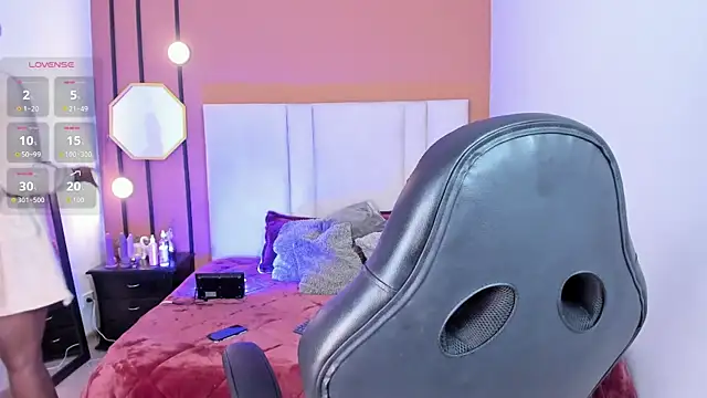 Mia boobs24 online show from 07/28/26, 12:59