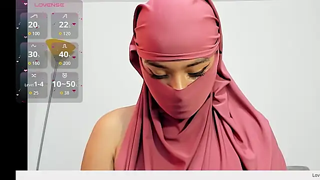 Snapshot of Samira_1 chatting on 05/24/26, 08:58 Samira 1 online show from 05/24/26, 08:58
