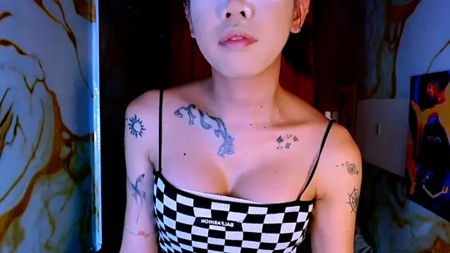 Snapshot of empressqueen_zoe chatting on 05/26/26, 10:22 empressqueen zoe online show from 05/26/26, 10:22