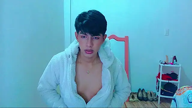Snapshot of phuwin_bj chatting on 05/30/26, 05:37 phuwin bj online show from 05/30/26, 05:37
