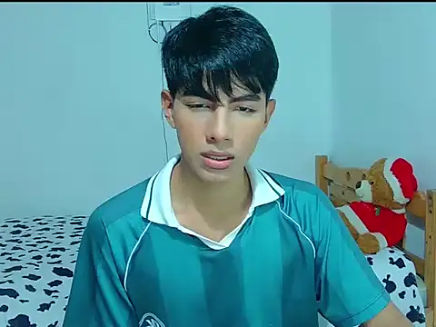 Snapshot of phuwin_bj chatting on 06/13/26, 05:38 phuwin bj online show from 06/13/26, 05:38