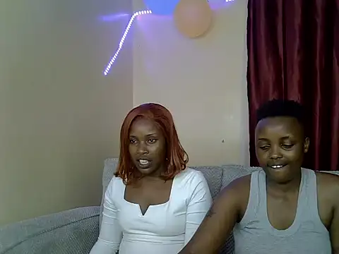Snapshot of ebonyafriqueen1 chatting on 05/25/26, 04:40 ebonyafriqueen1 online show from 05/25/26, 04:40