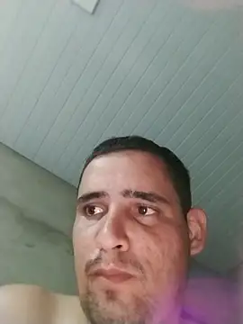 Snapshot of Marcosgay chatting on 06/22/26, 03:25 Marcosgay online show from 06/22/26, 03:25
