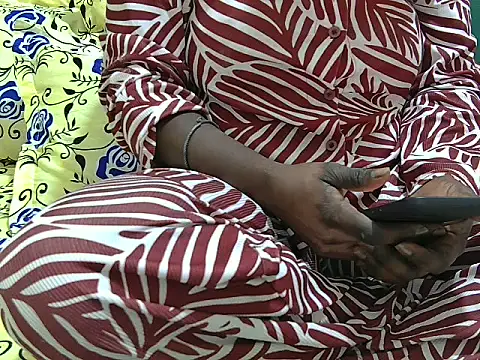 Snapshot of DripDiva chatting on 06/09/26, 05:30 DripDiva online show from 06/09/26, 05:30