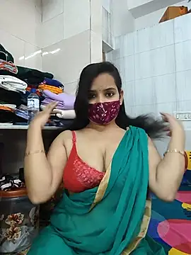 Snapshot of shalini_gupta05 chatting on 05/30/26, 08:55 shalini gupta05 online show from 05/30/26, 08:55
