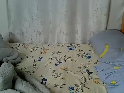 Snapshot of miss_berry01 chatting on 05/30/26, 08:22 miss berry01 online show from 05/30/26, 08:22