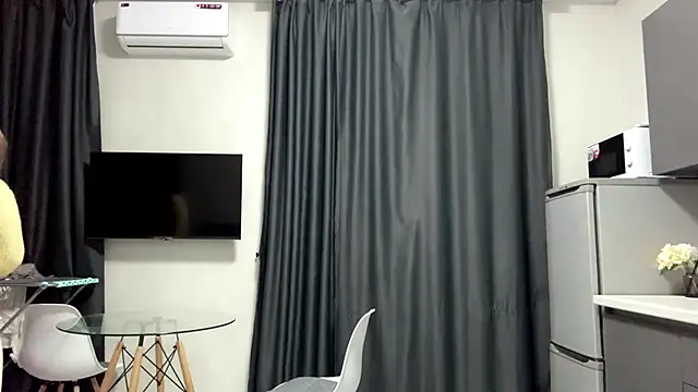 Snapshot of cottonboo chatting on 06/09/26, 05:46 cottonboo online show from 06/09/26, 05:46