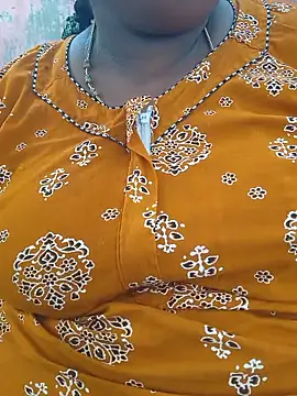Snapshot of geetha431 chatting on 06/09/26, 12:44 geetha431 online show from 06/09/26, 12:44