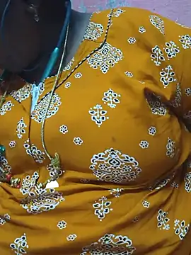 Snapshot of geetha431 chatting on 06/13/26, 07:01 geetha431 online show from 06/13/26, 07:01