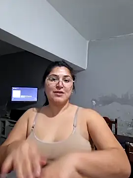 Snapshot of morena95_ chatting on 06/04/26, 02:34 morena95 online show from 06/04/26, 02:34