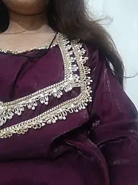 Snapshot of Tanu6868 chatting on 06/05/26, 04:45 Tanu6868 online show from 06/05/26, 04:45