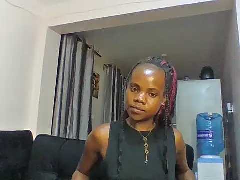 Snapshot of cythuu03 chatting on 06/03/26, 10:15 cythuu03 online show from 06/03/26, 10:15
