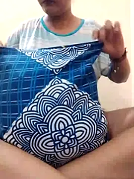 Snapshot of Naughty_ayesha09 chatting on 06/10/26, 03:55 Naughty ayesha09 online show from 06/10/26, 03:55