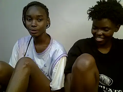 Snapshot of Vsexie chatting on 06/12/26, 05:01 Vsexie online show from 06/12/26, 05:01